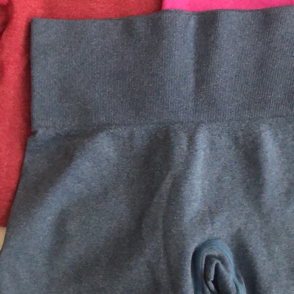 Women’s Shorts Yoga Athletic Unbranded SZ XS Bundle of 3 Pink Blue Rust like new - Picture 2 of 8
